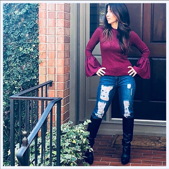 ✨LAST ONE ✨Burgundy bell sleeves top - Picture 4 of 8